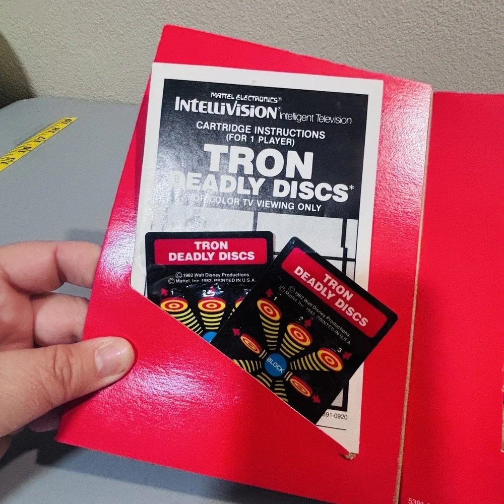 Intellivision Disney Tron Deadly Discs 1982‎ Video Game Cartridge Mattel Retro